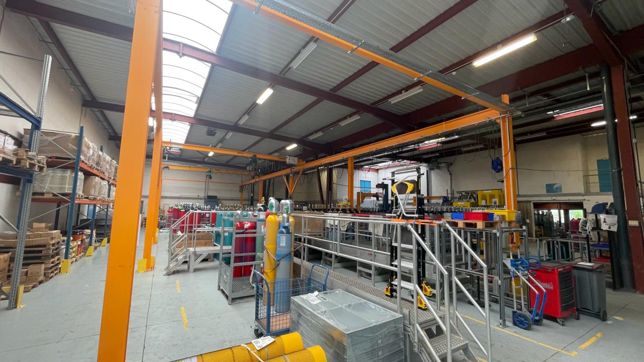 Local d'activité Buc 5836m² Location local d'activité Buc Yvelines OLACT2531259 9